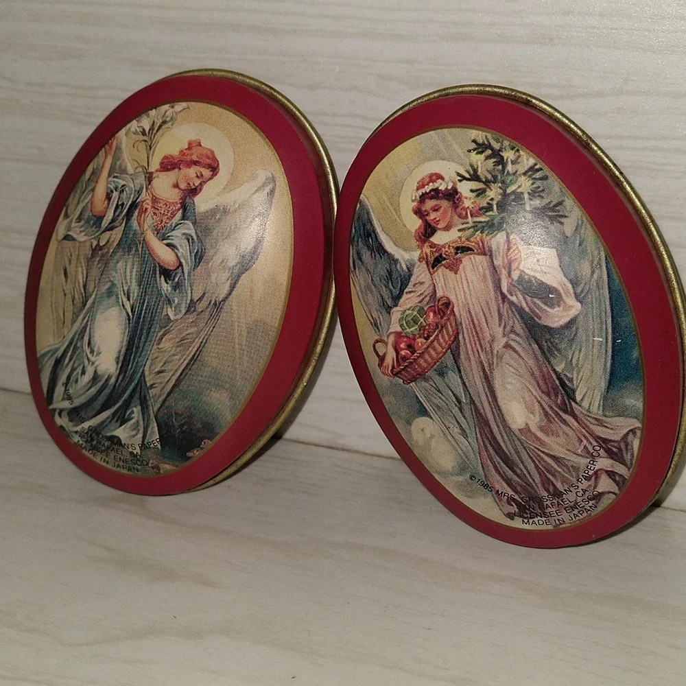 Vintage Designed by Daher Heart Tin & Pair Of 1985 Mrs. Grossman's Paper Co Tins - Picture 4 of 6